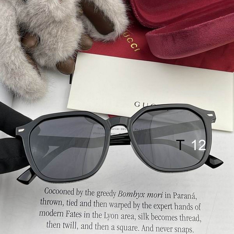 Gucci Sunglasses 424